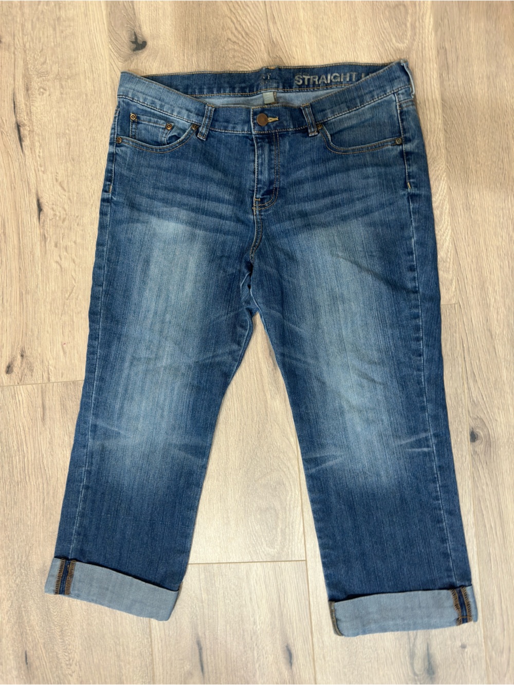 Women’s Y2K Blue Denim Capri Jeans - Classic Straight Fit